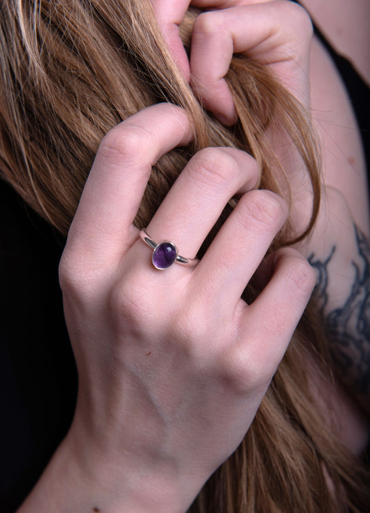 Amethyst stacker ring with vertical stone